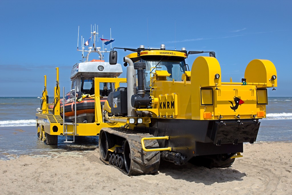 sar katwijk aan zee knrm evenement event festival reddingsdemonstratie search and rescue hulp Abraham Fock crashtender reddingsboot sos hulp in nood scheepsramp